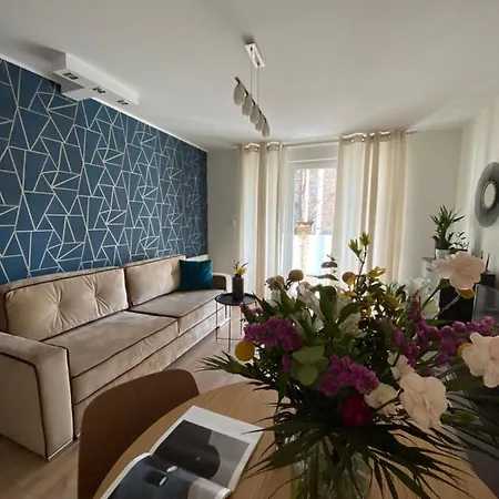Aravel Suites Appartamento Breslavia